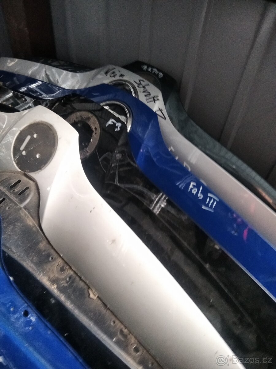 nd z škoda rapid 999tsi bílá světle tmave modrá zelená