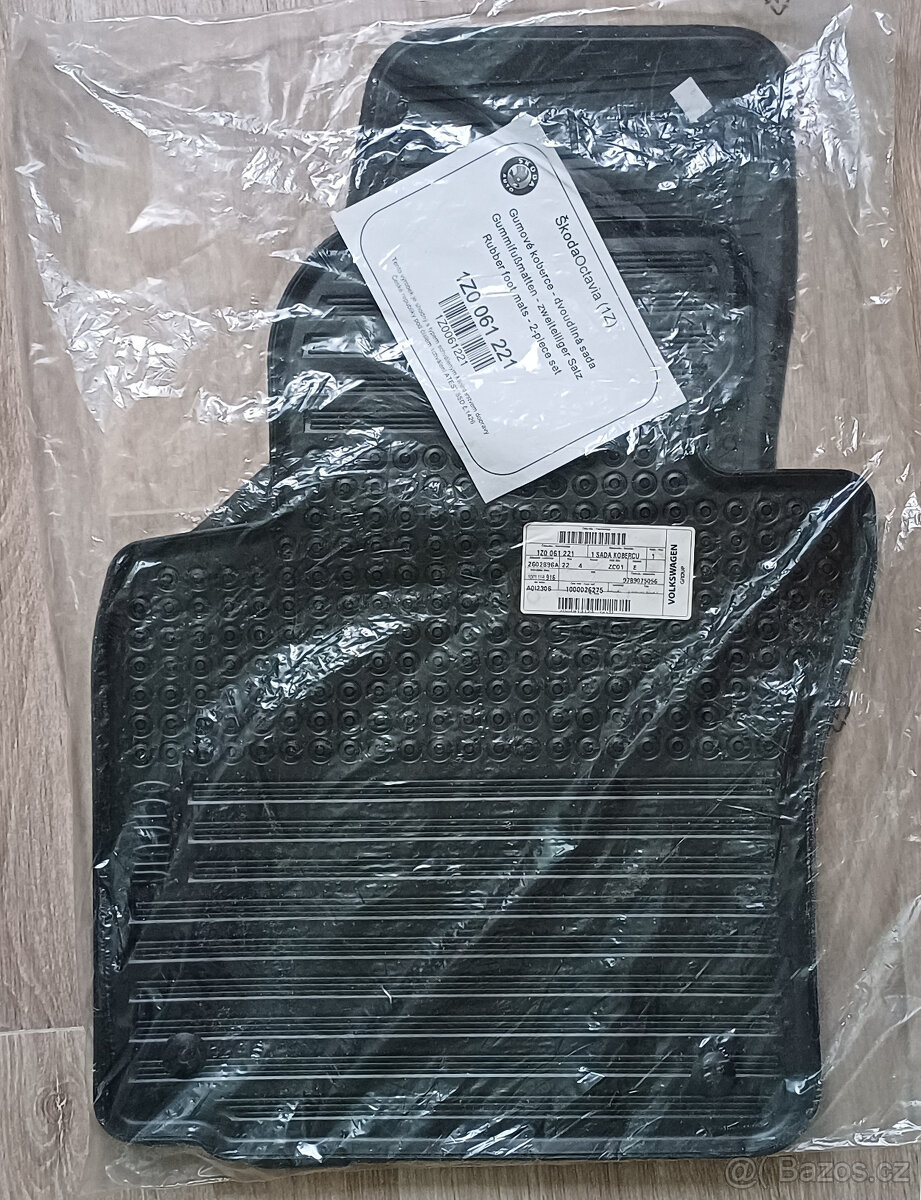 Gumové koberce Octavia II-přední, originál