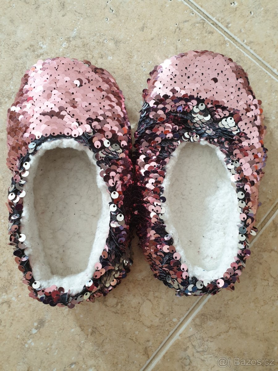 Přeměňovací dětské bačkory