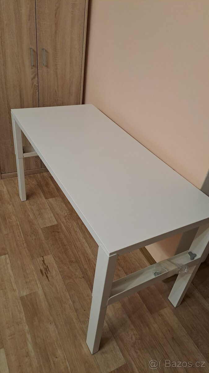 Prodám stůl PÅHL IKEA bílý 128 x 58 cm