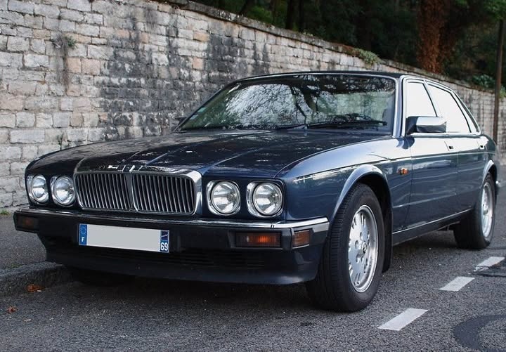Koupím karoserii Jaguar XJ40