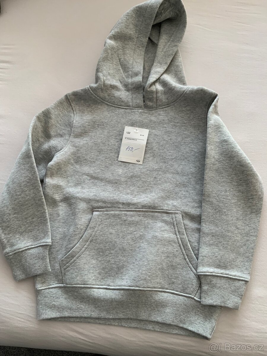 Mikina s kapucí