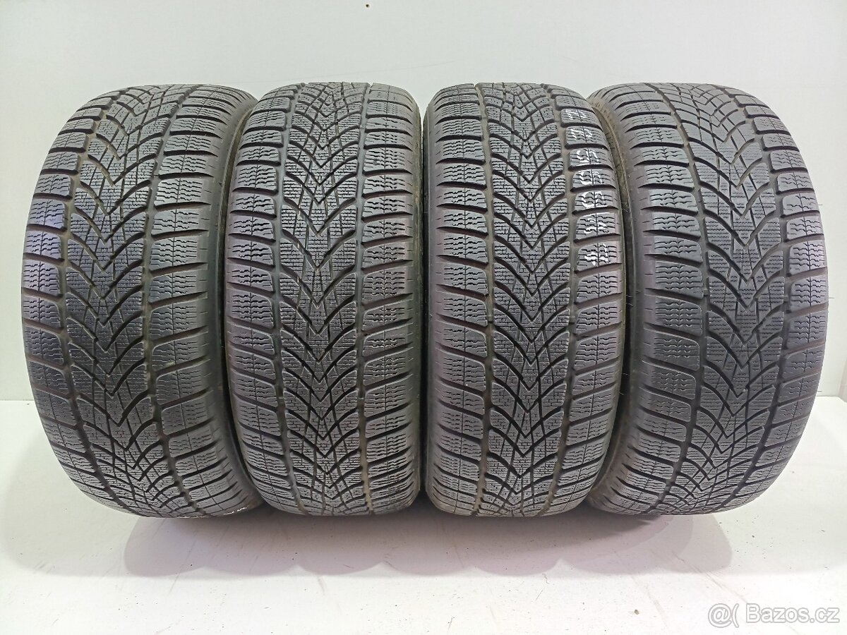 Zimní pneu 225/55/17 Dunlop
