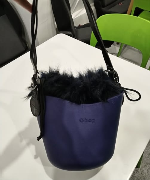 Prodám kabelku obag s kožíškem