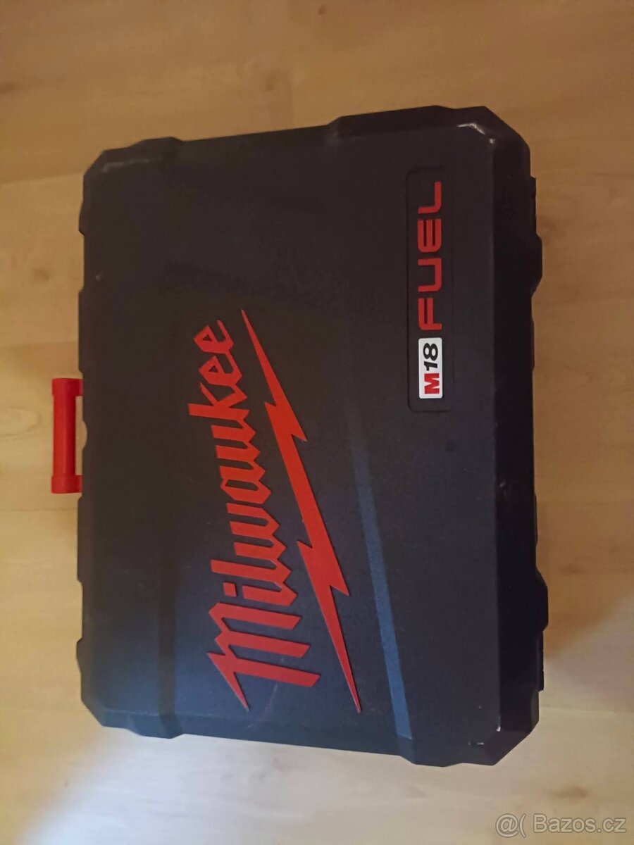 Milwaukee prázdný kufr M18 Flag 230mm