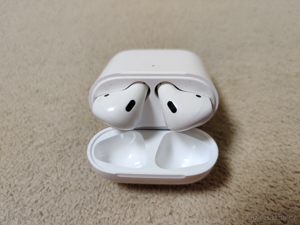 Apple Airpods 1-2 - originálne bluetooth slúchadlá.