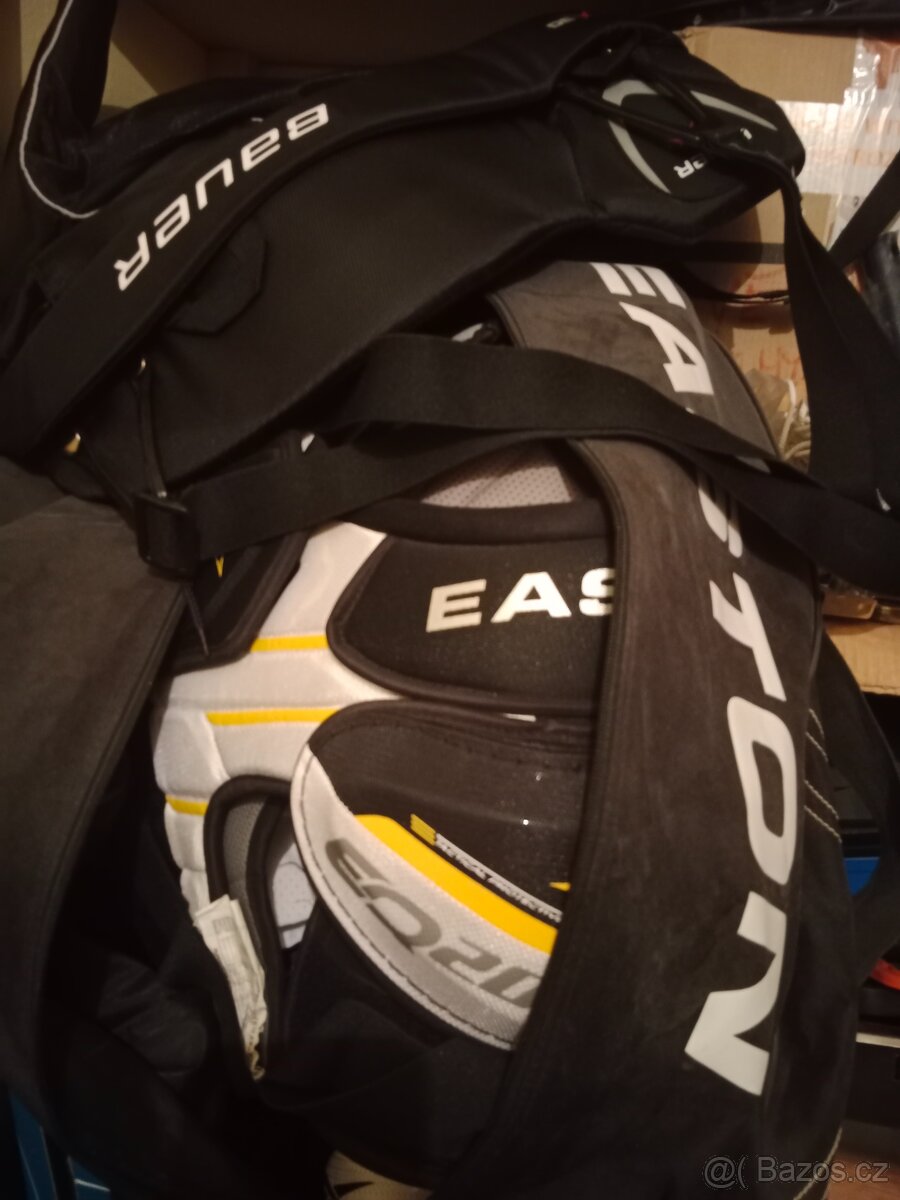 Prodám hokejovou výstroj Bauer, Easton...