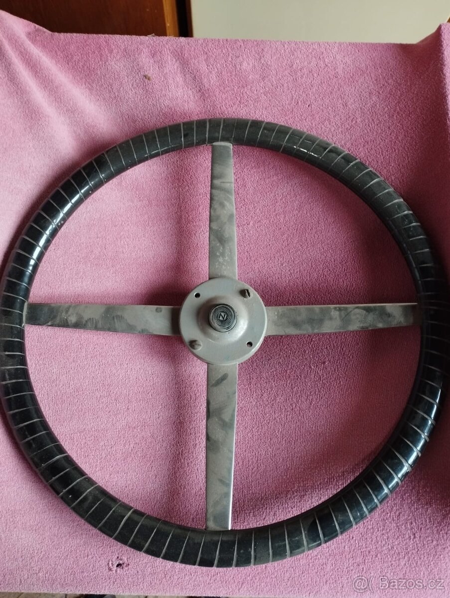 Koupím volant na Zetku Z4