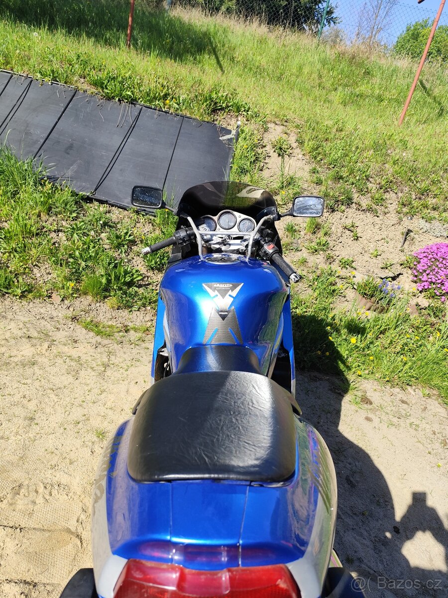 Ninja zx9r