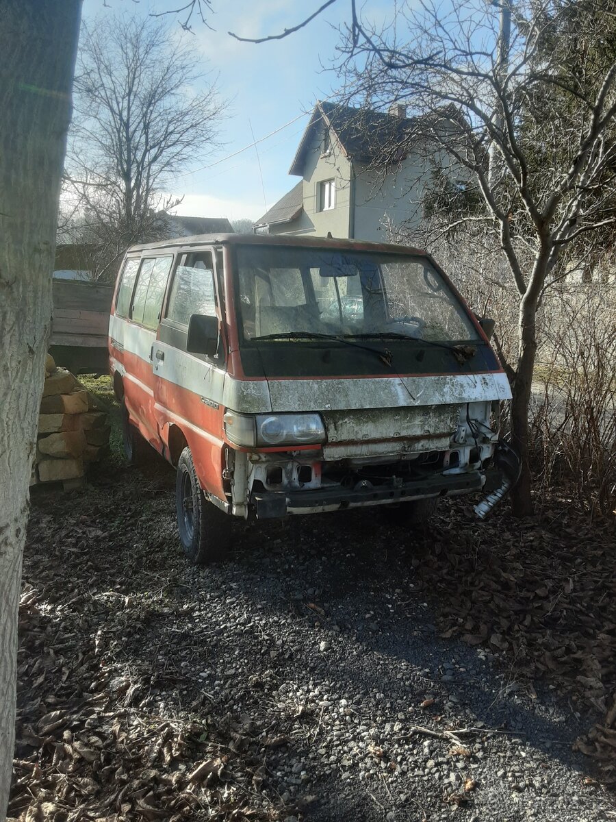 Mitsubishi L300 4x4