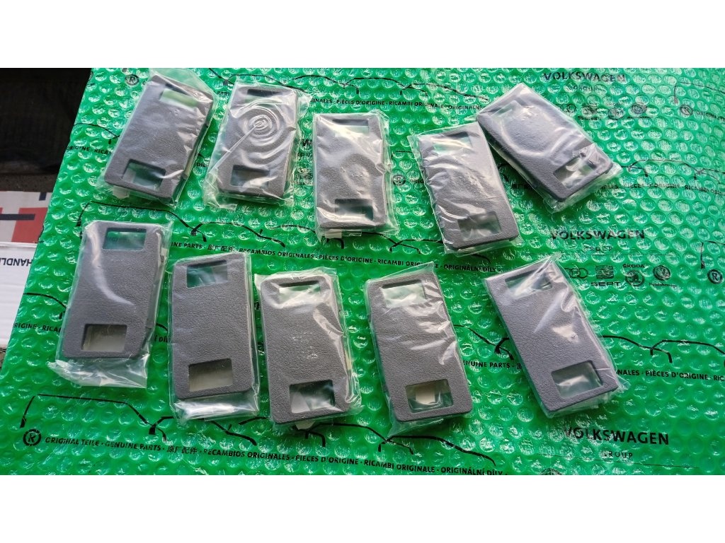 kryt spínačů elektrických oken Škoda Felicia po FL 6U0863276