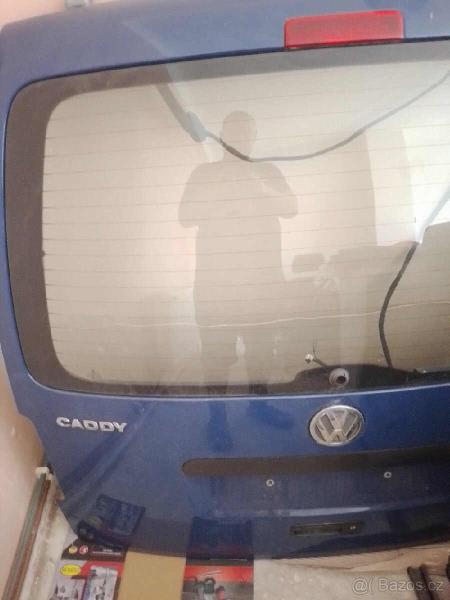 Paté dveře na Vw Cadyy 2k( r.v. 2003- 2015)