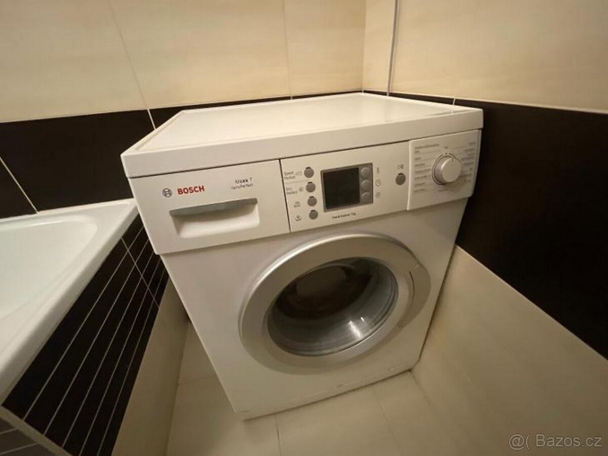 pračka Bosch s malou hloubkou 42cm