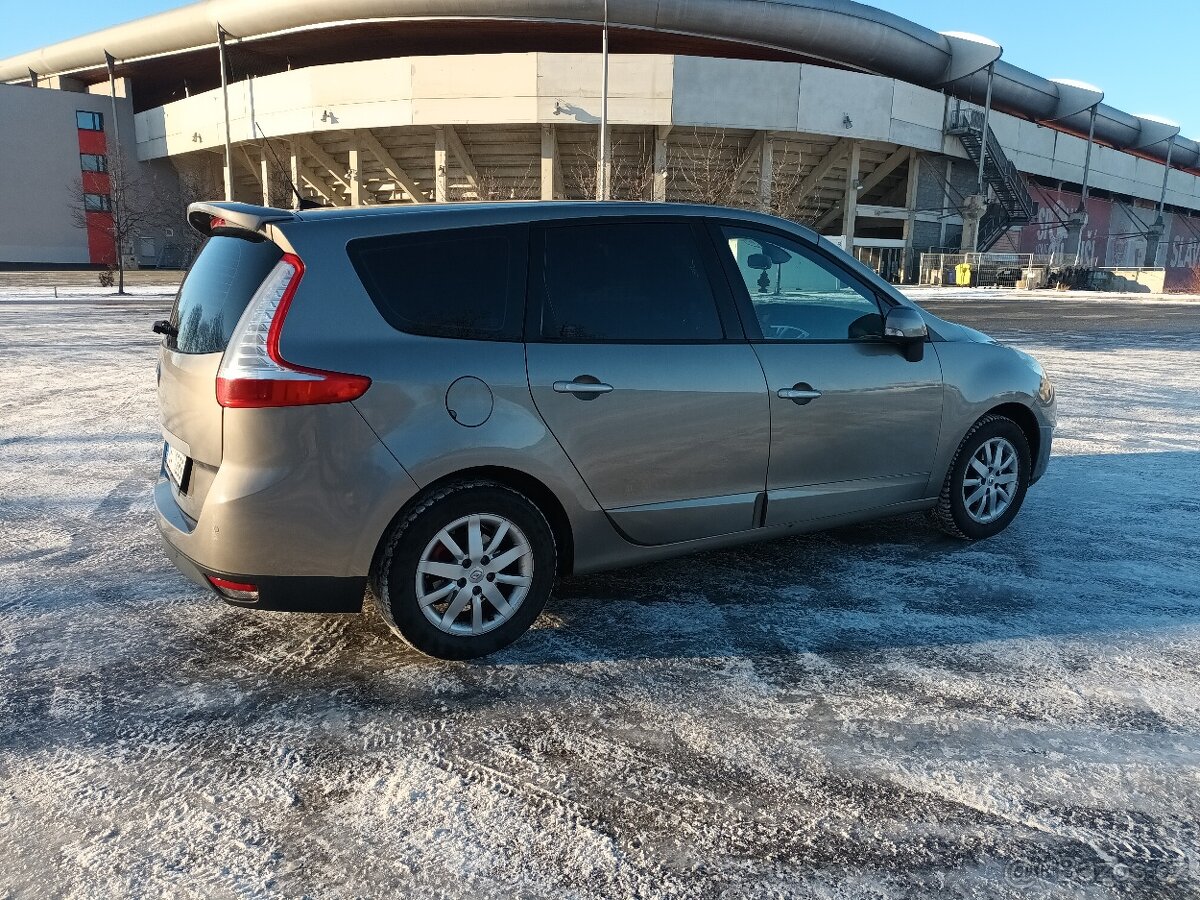 Pronájem aut 7 míst, Bolt/Uber XL