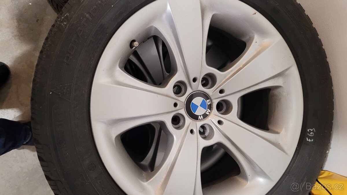 BMW 17" Kola style 117 Zimní pneu 245/50 R17 runflat