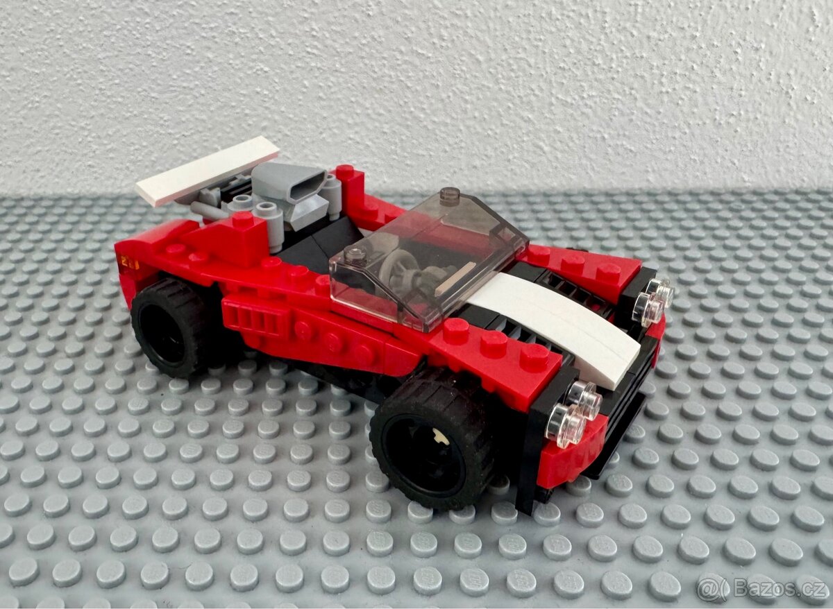 LEGO Creator 3v1 - 31100 - Závodní auto