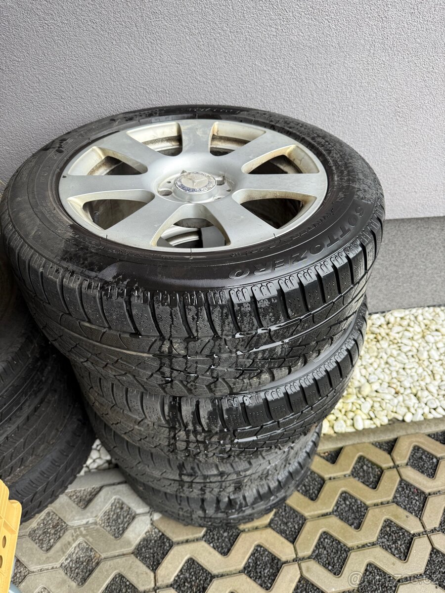 Alu kola Mercedes