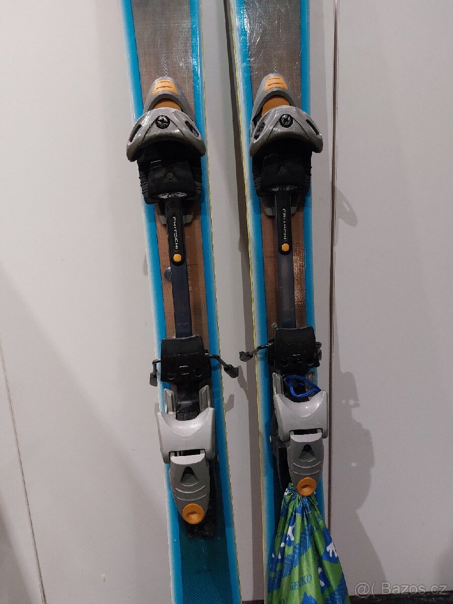Freeridový skialp set lyže Salamon 166 vázání diamír a pásy