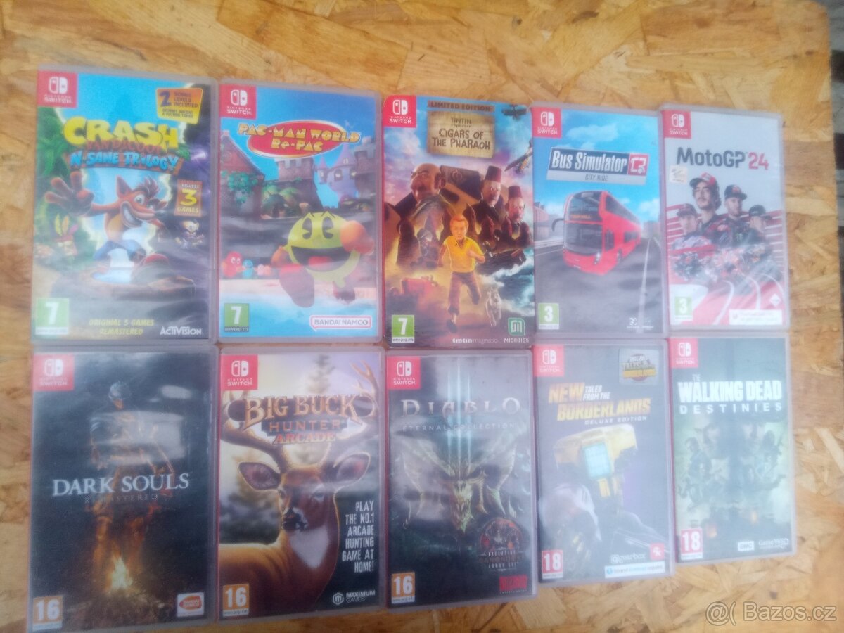 nintendo switch hry diablo walkging bus pac-man tintin dark