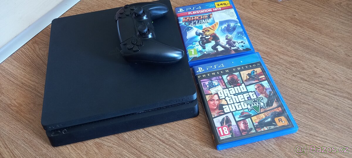 Playstation 4 slim