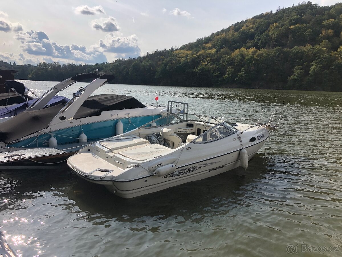 Motorovy clun Stingray 205