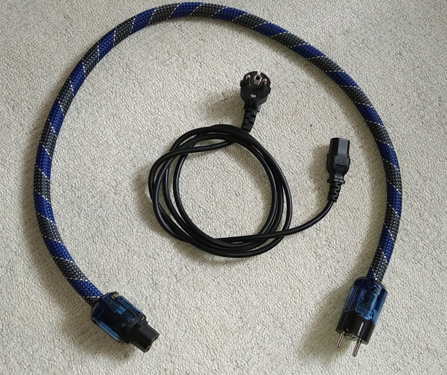 HiFi síťový kabel 1m