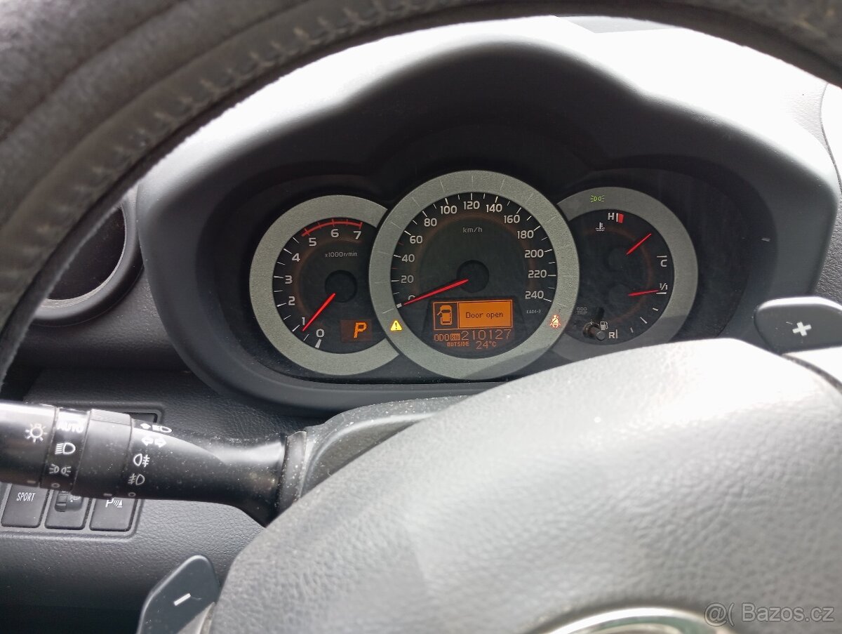 Toyota RAV4 4x4 AT