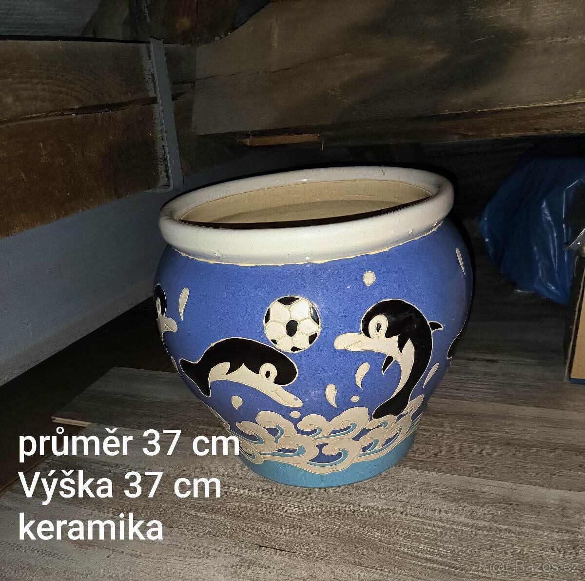 květináč velký