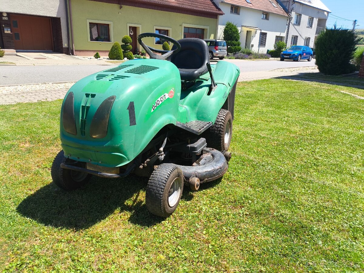Zahradní traktůrek / sekačka Brill