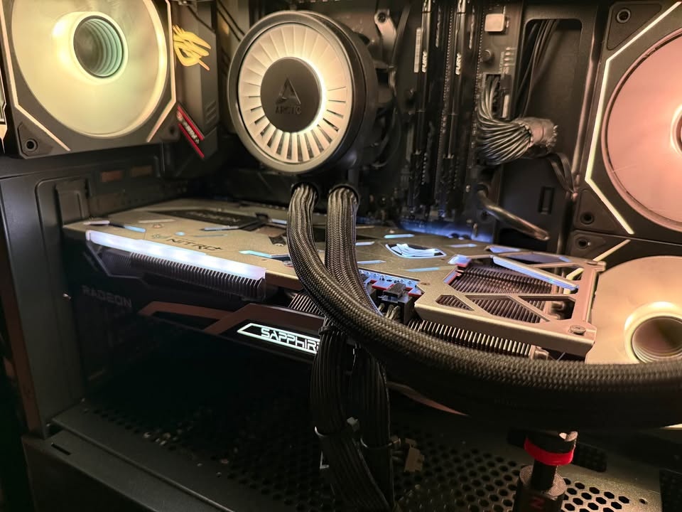 Sapphire Nitro+ Radeon RX6700XT 12Gb