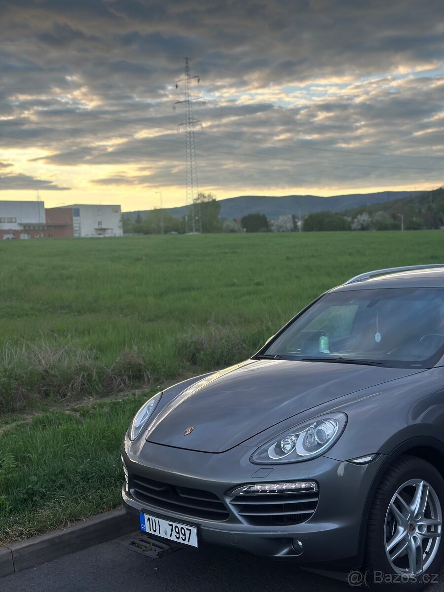 Porsche Cayenne - 165k - NOVÁ STK. (Vyměnim)