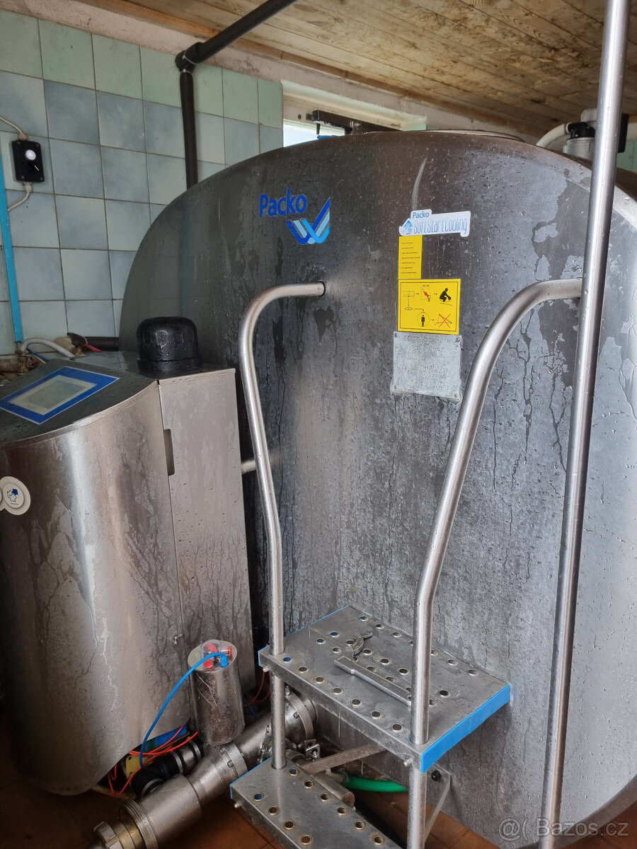 CHLADICÍ TANK NA MLÉKO