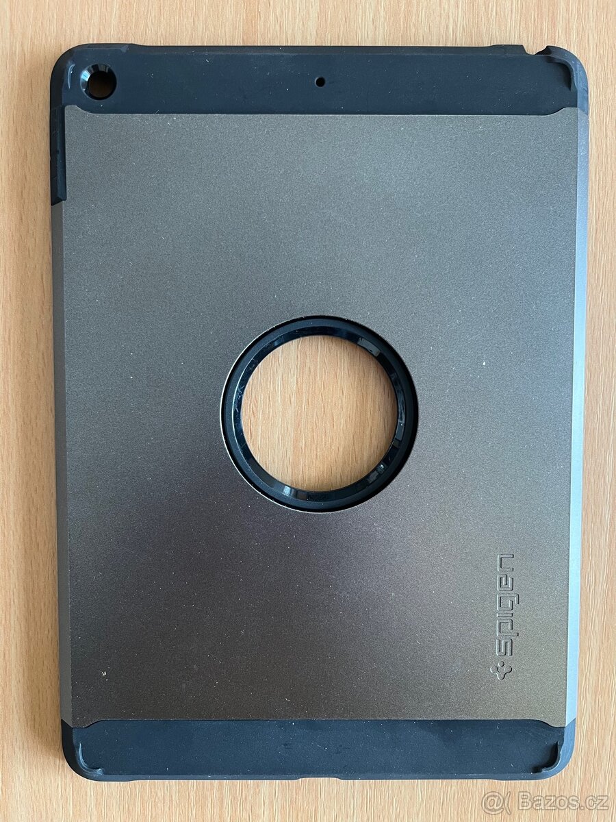 Kryt Spigen Tough Armor Apple iPad 9,7" 2017/2018.