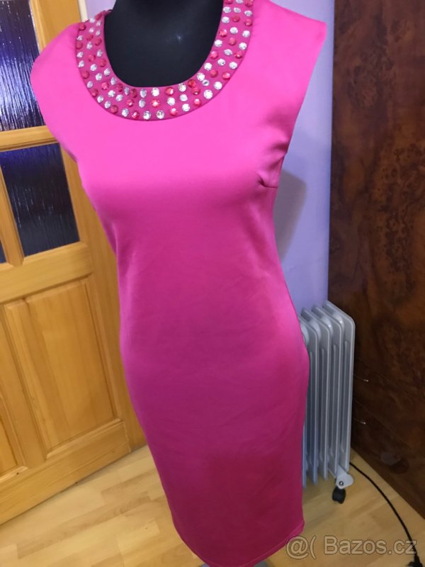 Dámské Elegantní pouzdrové šaty vel.36