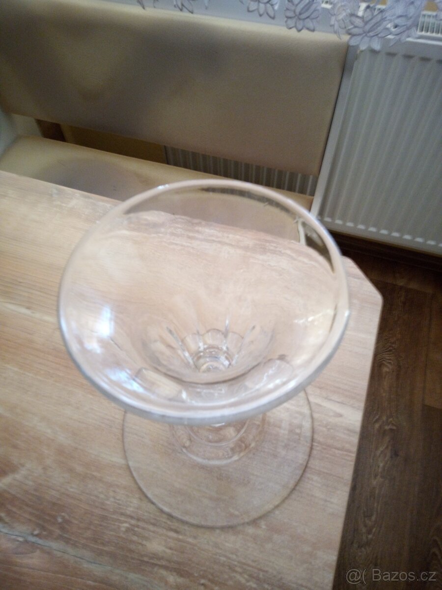 2 v 1 - podstavec na dort