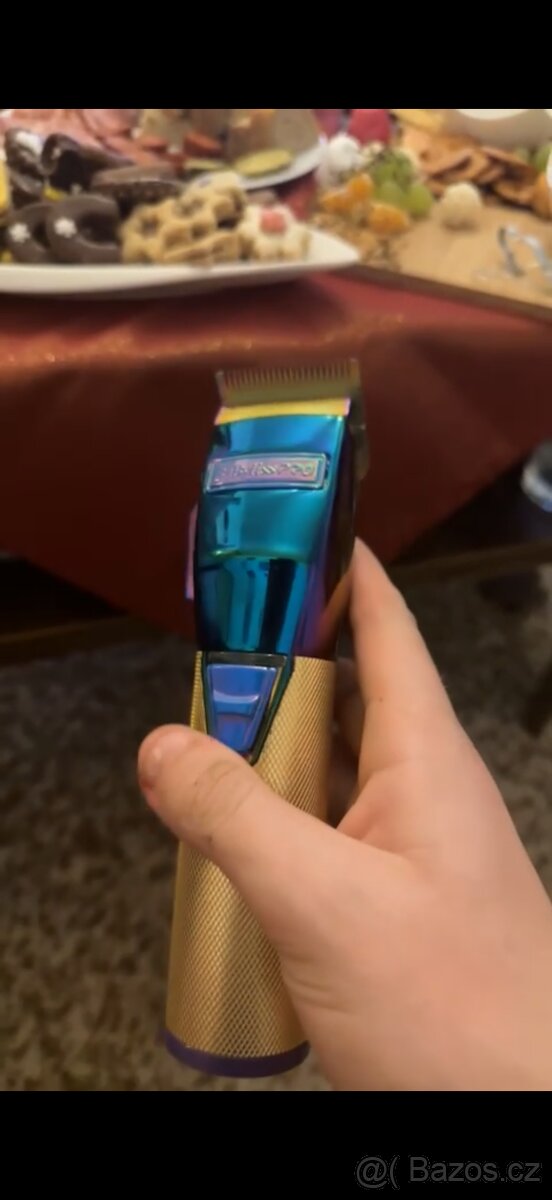 Profesionální střihací strojek na vlasy BABYLISS PRO Chamele