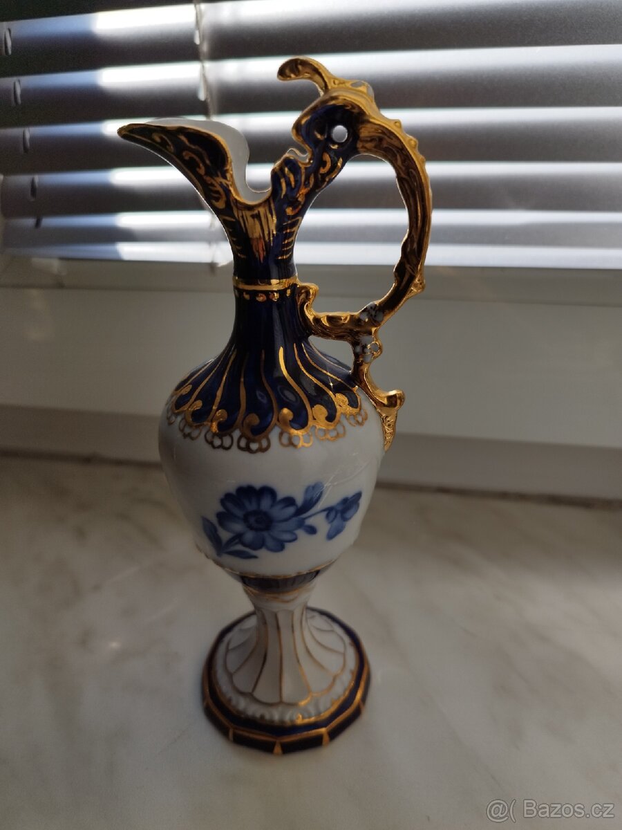 Džbánek porcelánový