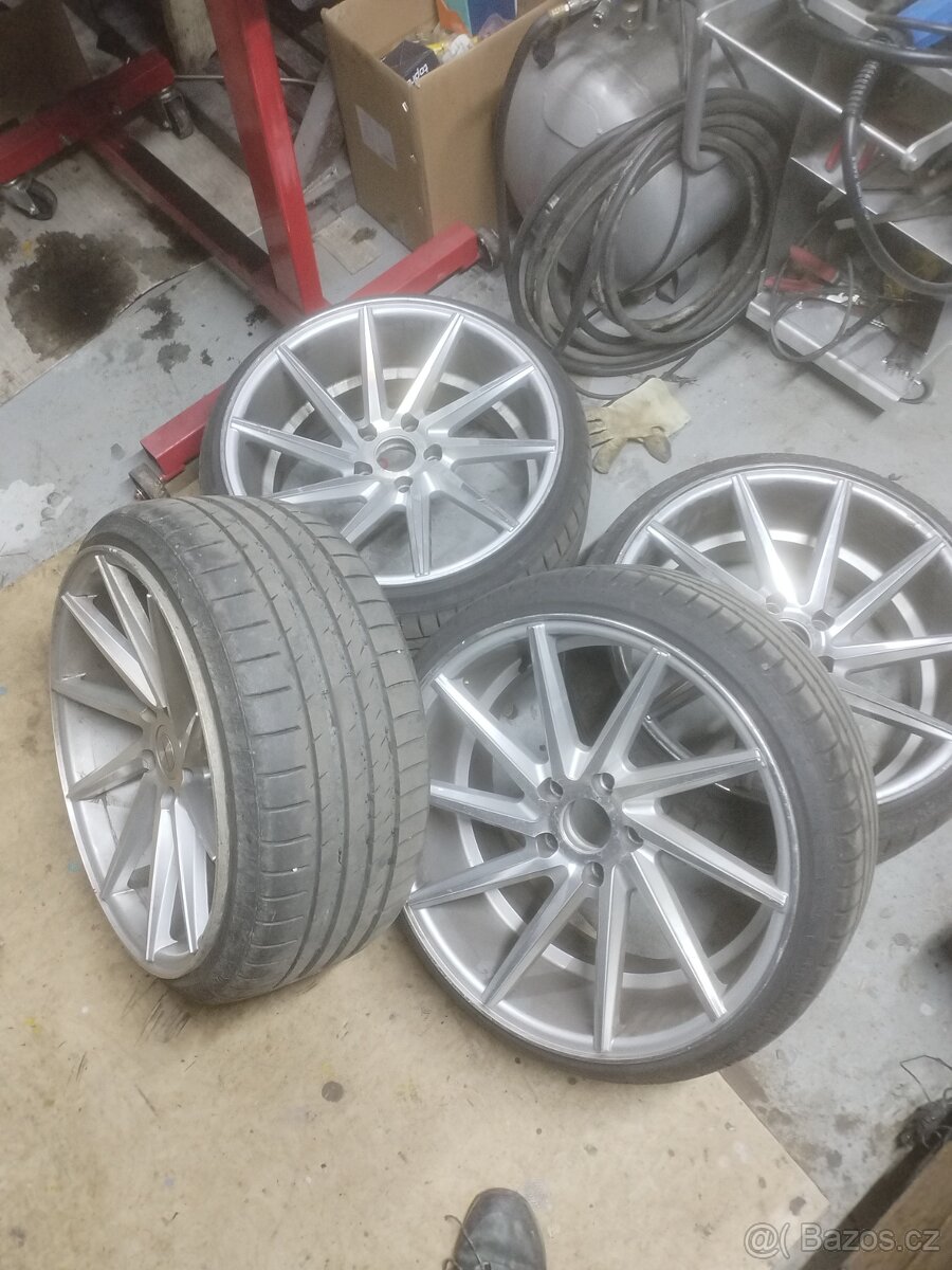 Vossen 5x112 R18x9