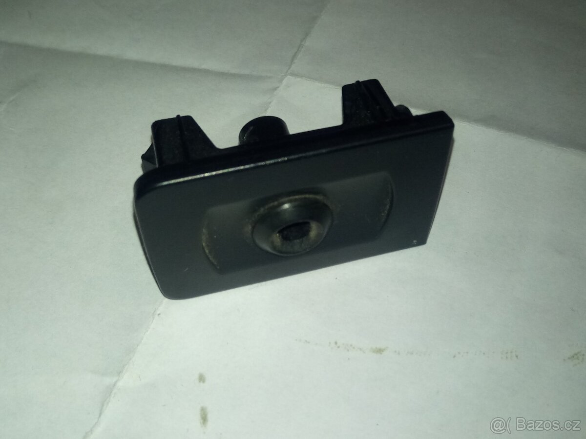 Spínače, ovladače, záslepky, blikače pro Golf IV, Bora