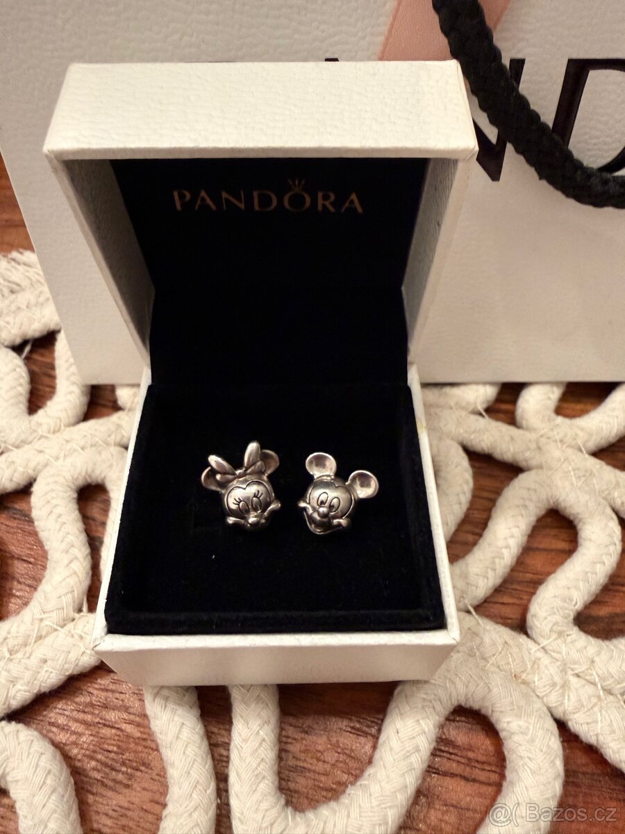 Přívěsek Mickey a Minnie LIMITOVANÁ EDICE Pandora