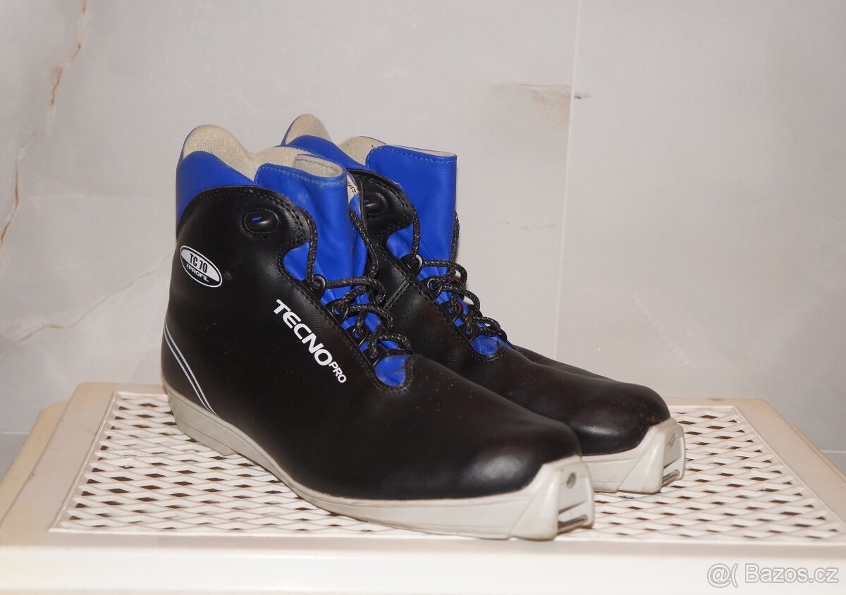 Málo jeté běžkařské boty 45 SNS na běžky vel. 29 (10UK ; 45)