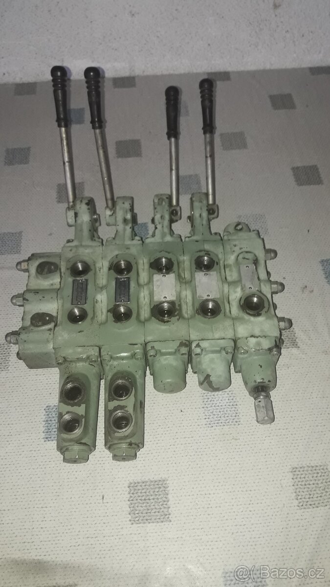 Hydraulický rozvaděč