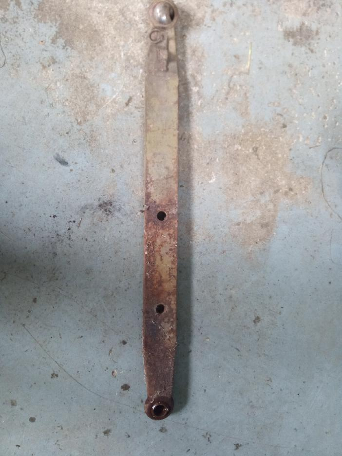 Spodní rameno zetor