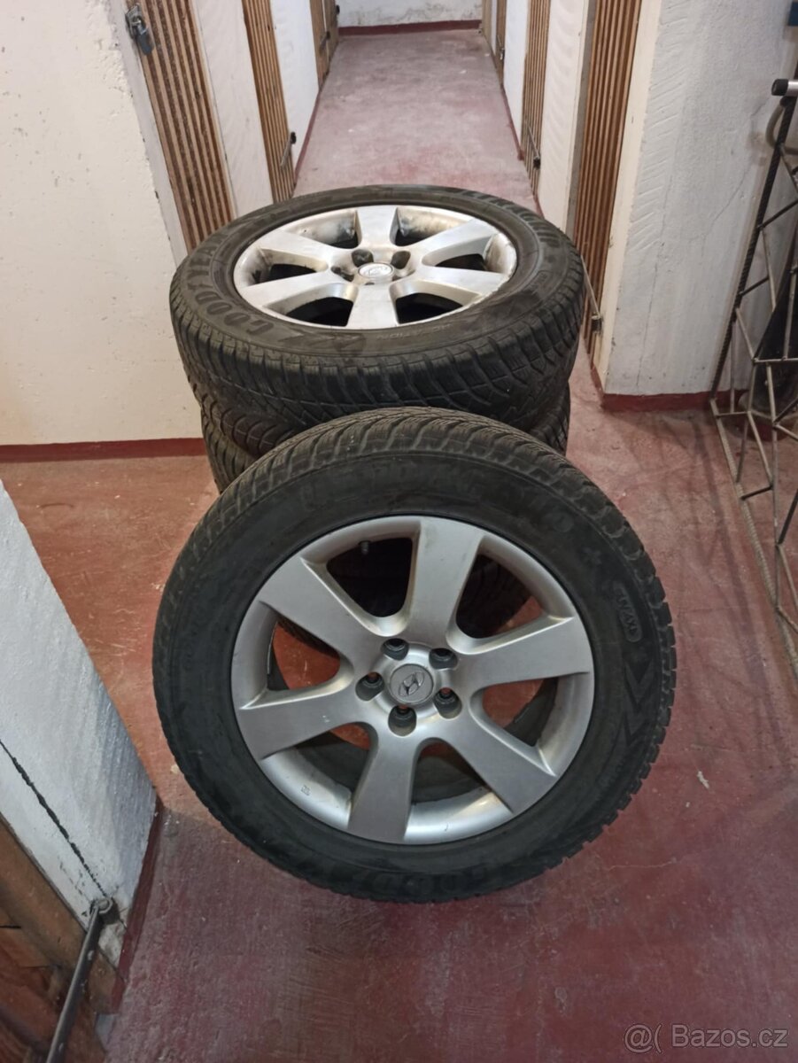 Pořád ALU kola Hyundai Santa Fe 235/60 R18 Good year SUV