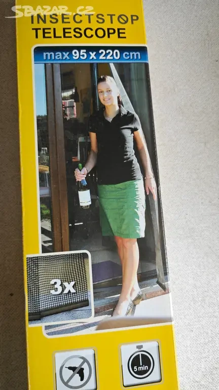 Teleskopická lamelová dveřní síť proti hmyzu