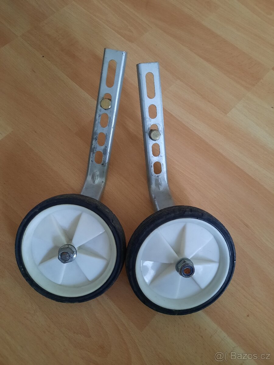 Přídavná kolečka na dětské kolo