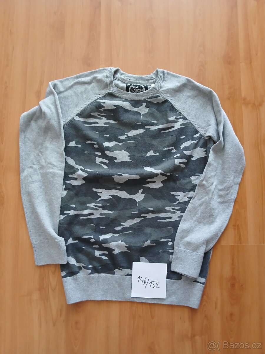 Svetr 146/152
