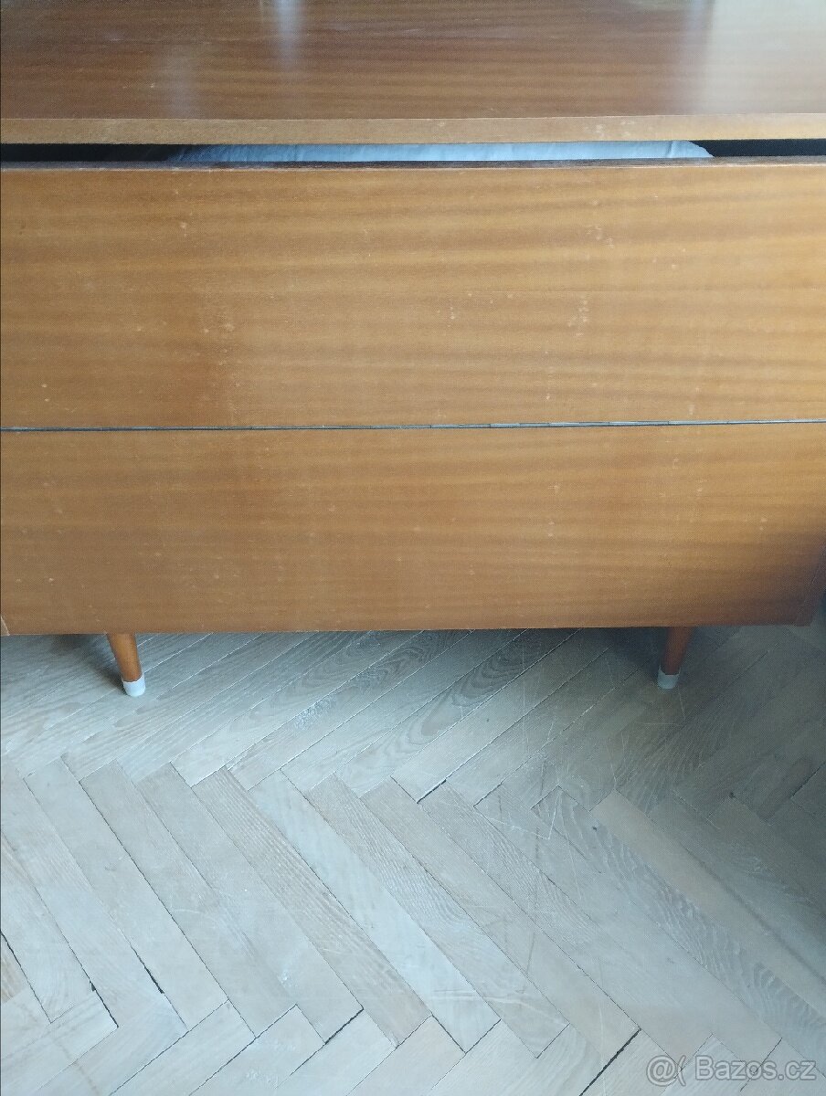 Perinak mahagon