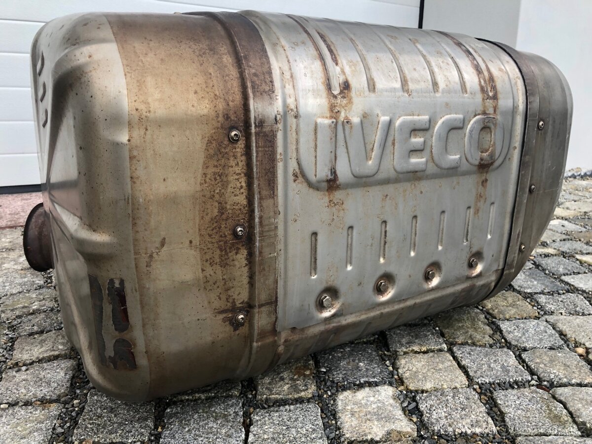 IVECO 120 E 22 originál BOX EURO 6 - 5801391038