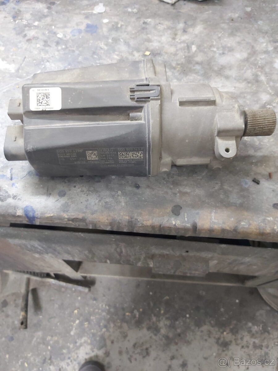 Servo motor řízení